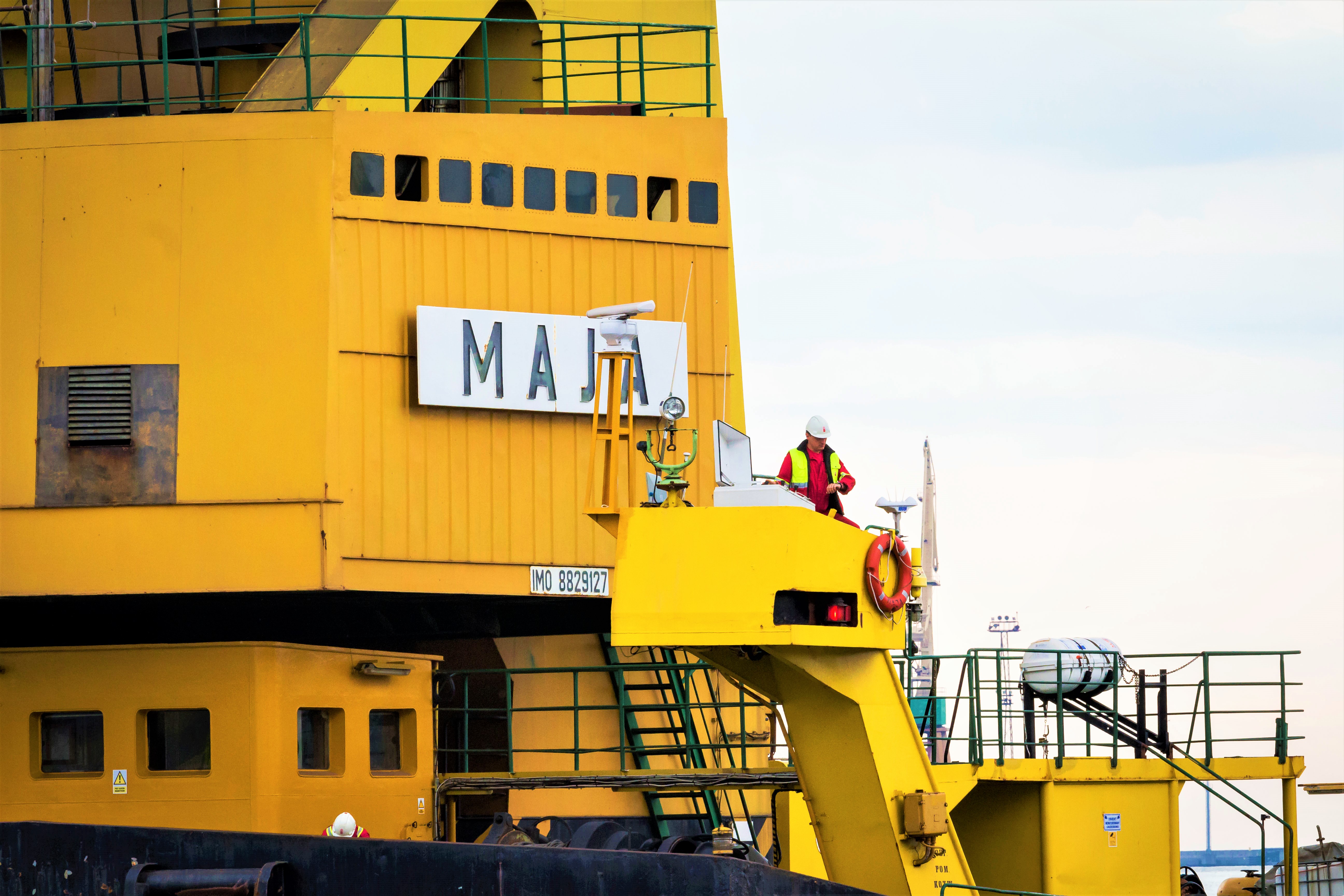 1 MAJA